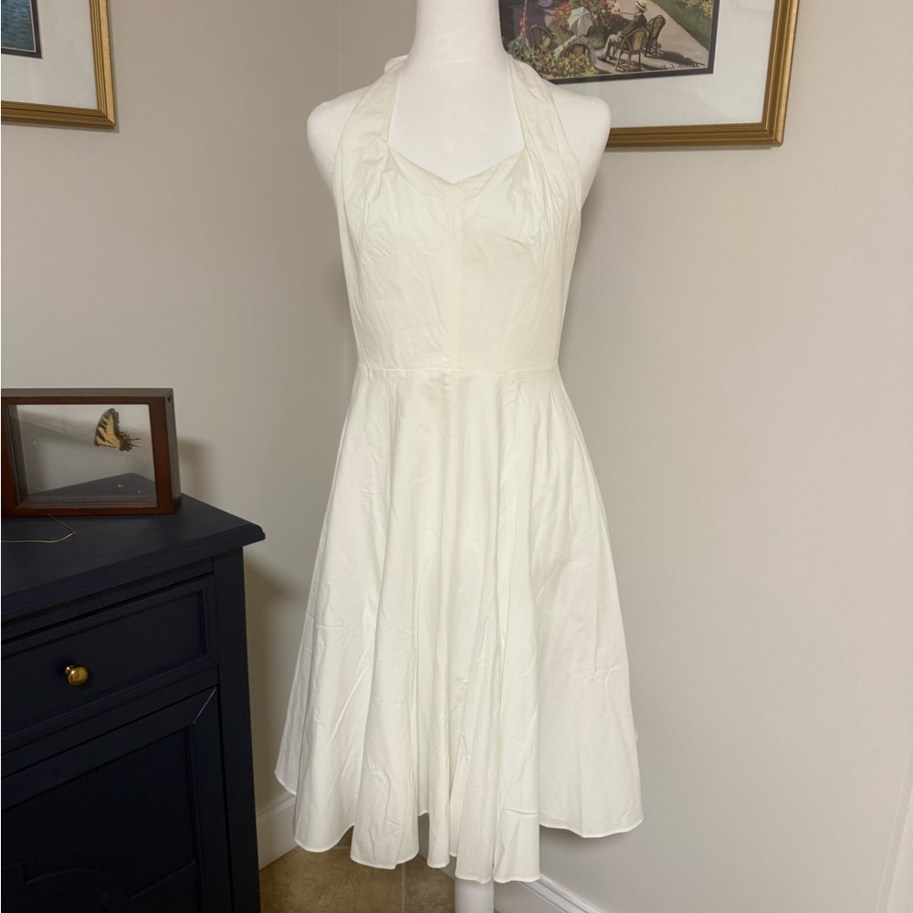 Ann Taylor NWT size 2P Elegant retro White Halter Dress